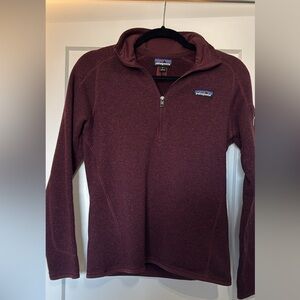 Patagonia Women’s Burgundy quarter zip